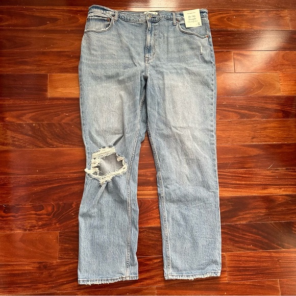 Abercrombie & Fitch Light Blue 90s Straight Ultra High Rise Jeans Size 34 (18) - Picture 2 of 12